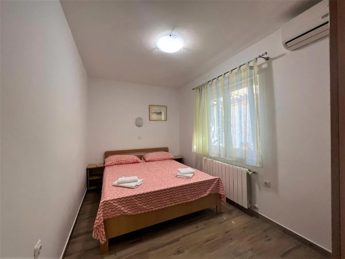 Apartments Radosevic Medulin