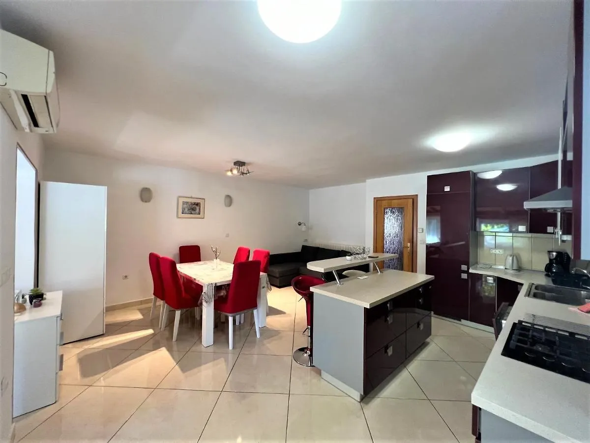 Apartments Radosevic Medulin Croacia