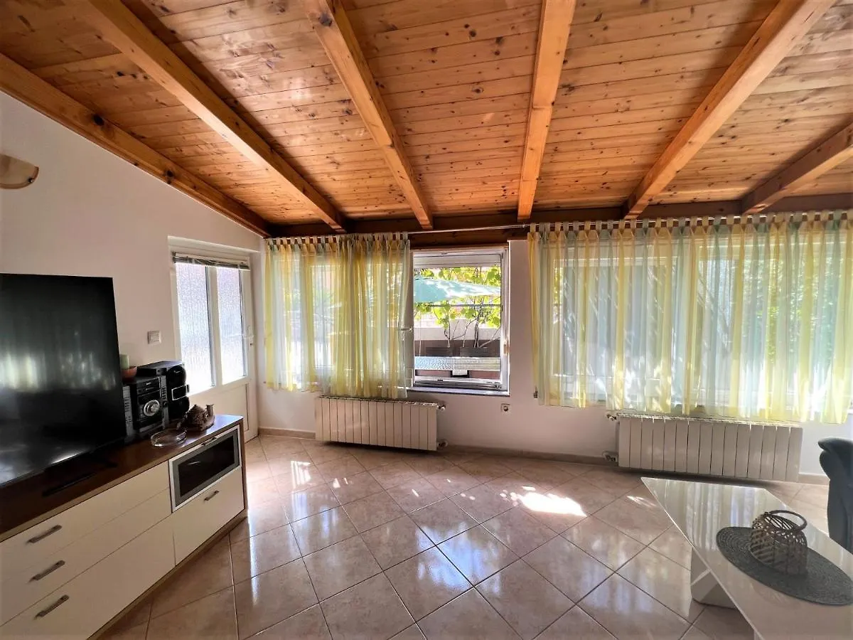 Apartments Radosevic Medulin