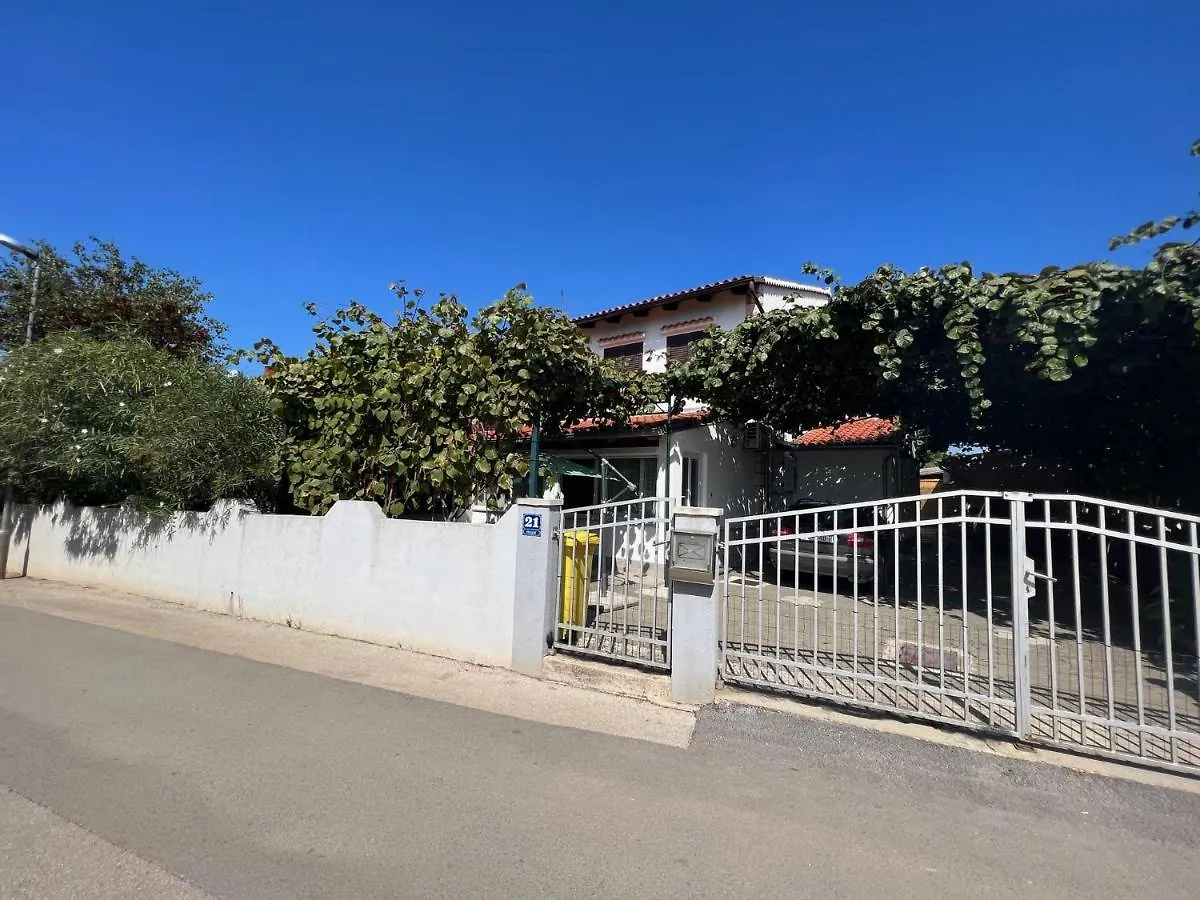 Apartments Radosevic Medulin