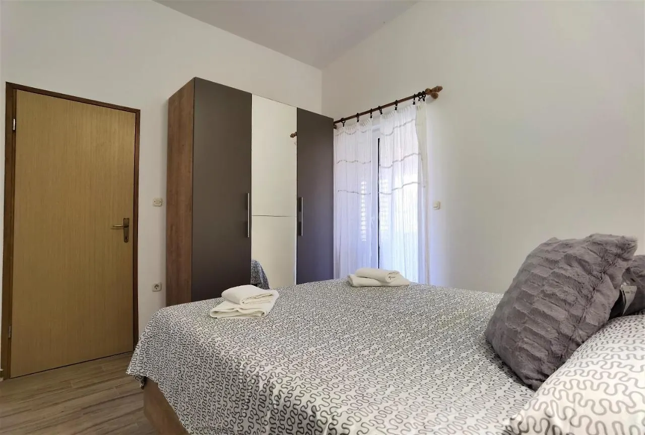 Apartments Radosevic Medulin 0*,  Croatia