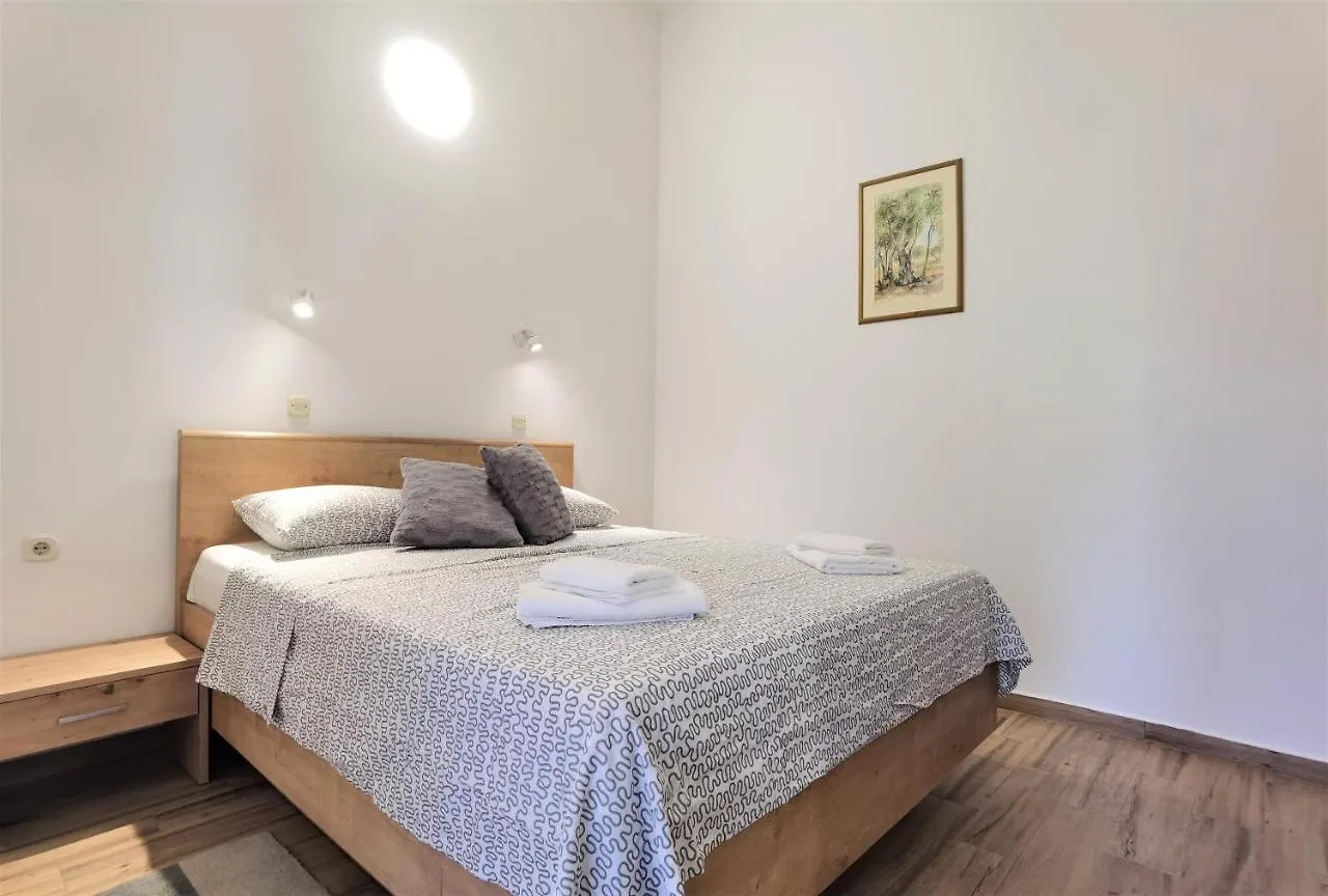 Apartments Radosevic Medulin